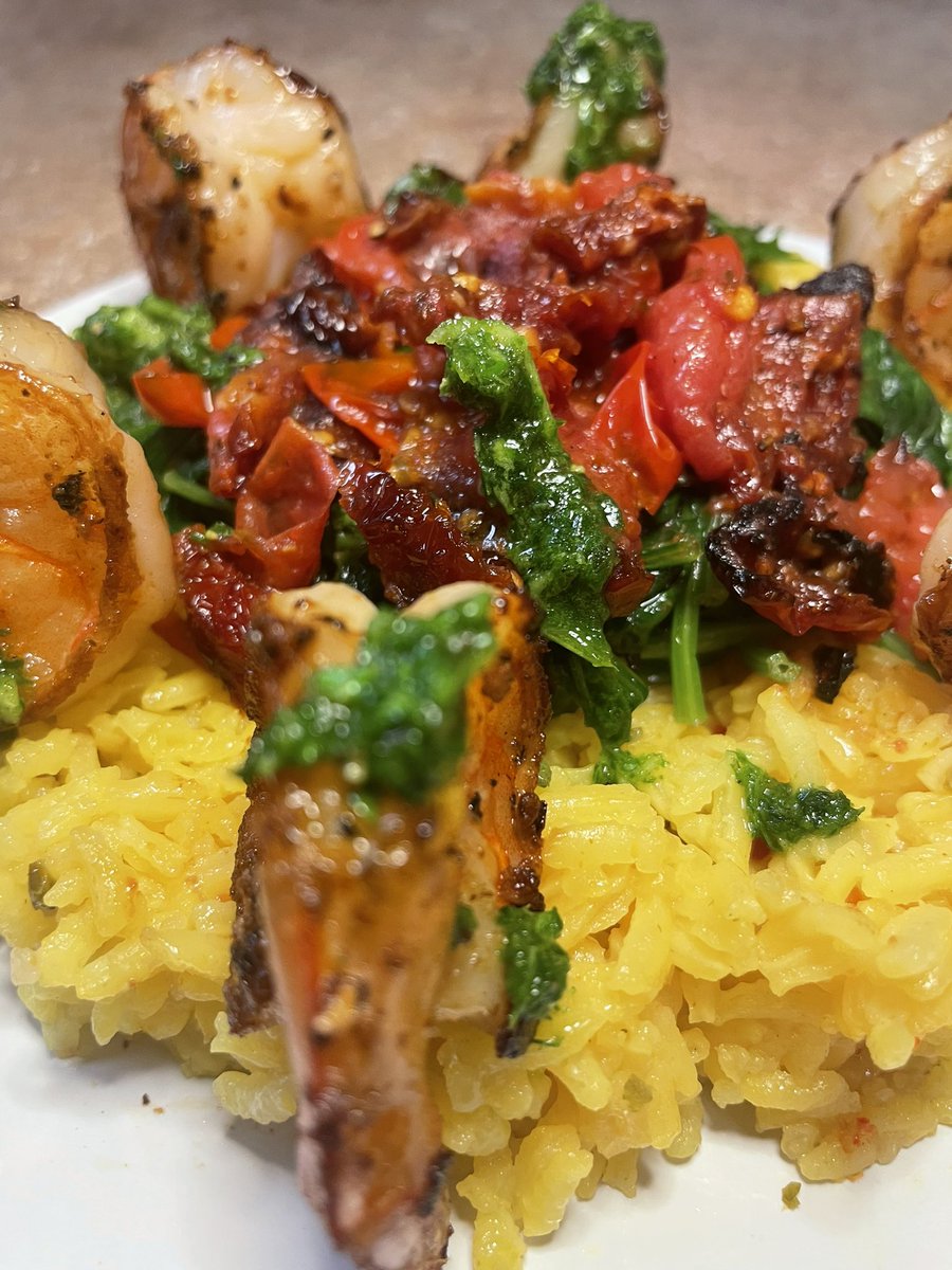 peppermintsntch's tweet image. You gonna get whatever comes on this fucking plate lmao but I know how to cook fr 

IG @ eatmypeppermintsnatch