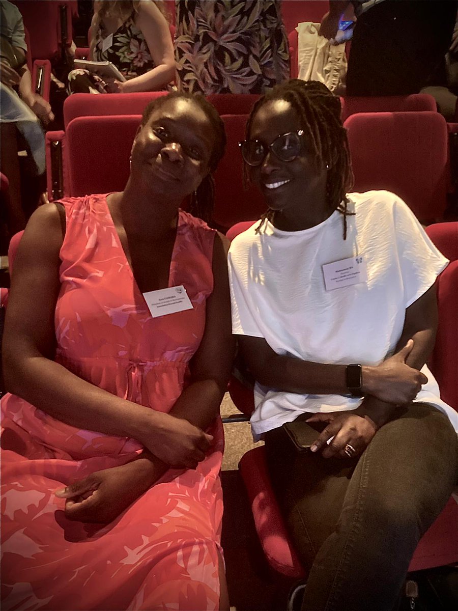 AbeillePapi's tweet photo. Ravies d'avoir partagé notre expérience terrain lors de la rencontre partenariale autour de l'accueil de l'enfant différent organisée par le Conseil Départemental des Yvelines. 
#inclusion
#enfance
#Enfants https://t.co/3PBFdvNXt1
