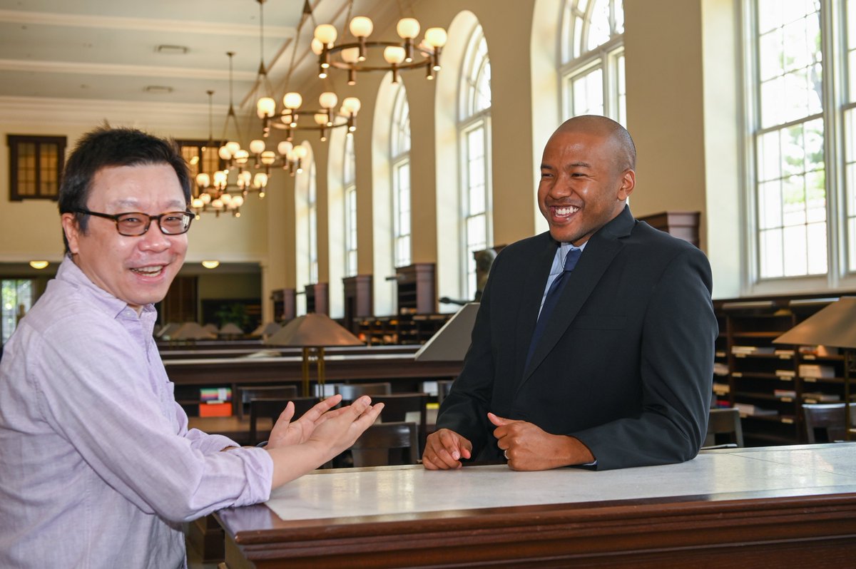 Our research faculty like Dr. Phillip Zhe Sun are world renowned for their cutting-edge research and for enjoying their work with #radres like @joshbrownmdphd, recipient of an @RSNA Research Grant! #researchisfun (Thanks @EmoryLibraries for the beautiful room) #imagingscience