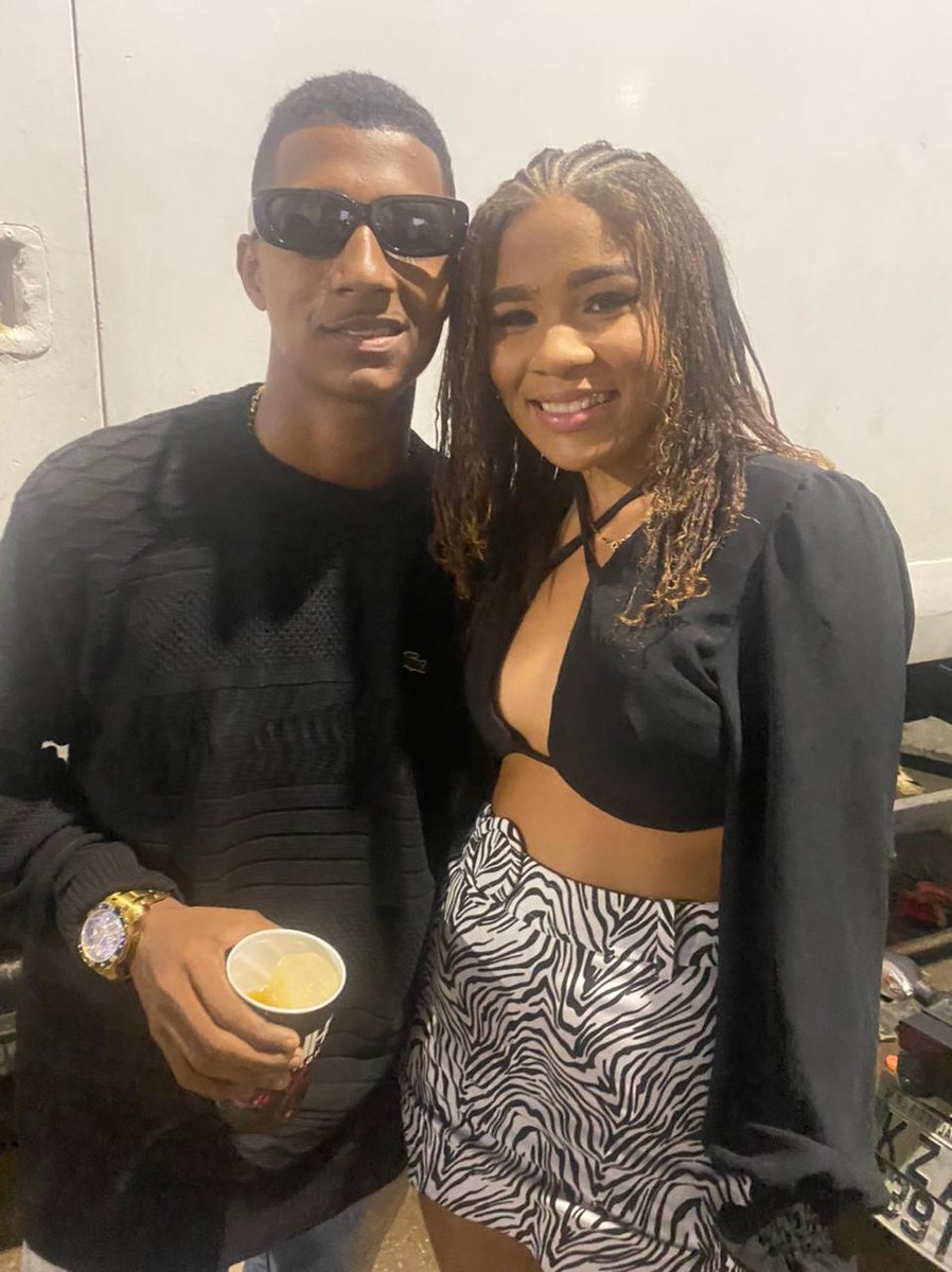 faixapretamghcv's tweet photo. Minha Vida👩🏽‍❤️‍👨🏽🥰 https://t.co/99OCtD1G5s