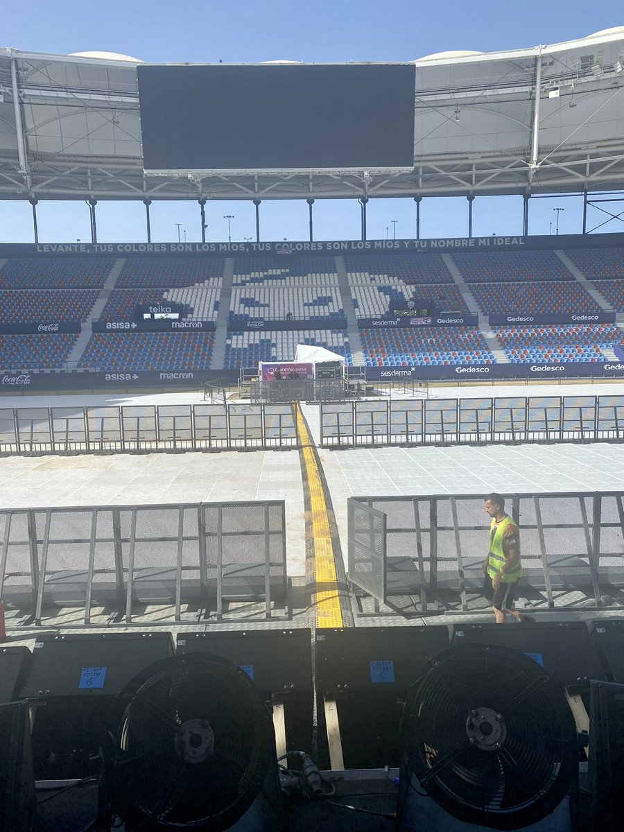 _MaluOficial_'s tweet photo. Valencia… ya estoy por aquí!!!!🤟🏼🤟🏼🤟🏼 https://t.co/hOc6cfHPR7