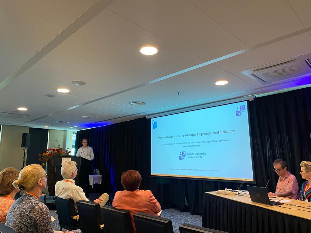 Rogier J. Nell tweet media