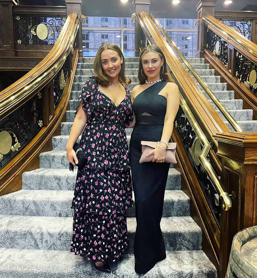 ★LAURA WAKEFIELD★ tweet media