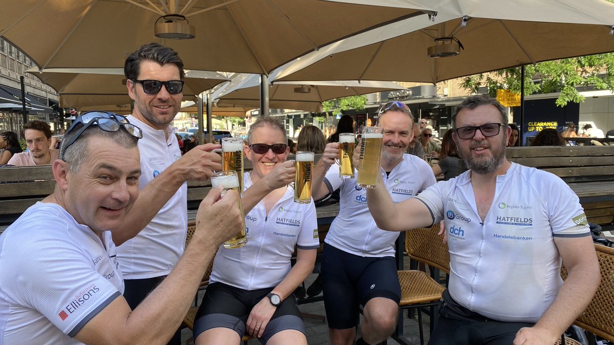 444Miles4Days's tweet photo. Did someone say 444 miles completed?
Yes they did!!!!! 
Well done guys, what a superb achievement - you were all brilliant. #444miles https://t.co/or4csu7z85
