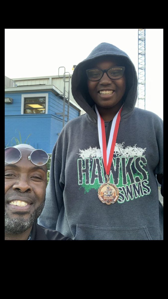 RaulCollins16's tweet photo. Who knew that this young man and I would cross paths again 9 years later at an event where he now presented the Colors where I got honored! #RelationalPolicing @houstonpolice #OneSafeHouston #MentoringWorks @bgcghouston @WeLoveWheatley @TeamHISD #FlashbackFriday #Holthouse https://t.co/43fe1E1ogE