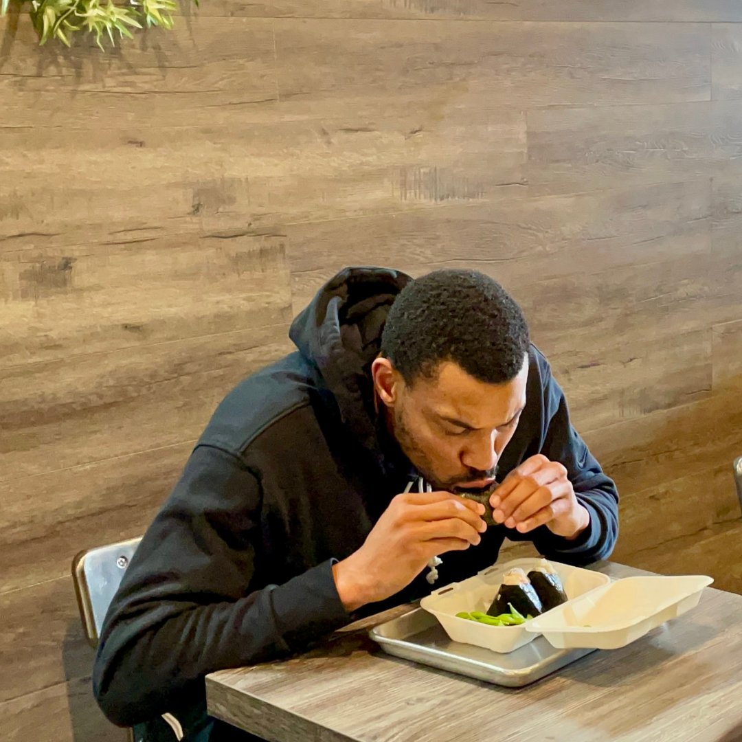 Onigilly's tweet photo. Congrats to our friend @OttoPorter and the @warriors on their NBA Championship! We are always with you!! Go Warriors, Go Porter Jr.! @Chase #HomeCourtAssist
#DubNation #Japanese #Onigiri #Onigilly #Foodie #Healthy https://t.co/kkZ1sS8kIZ