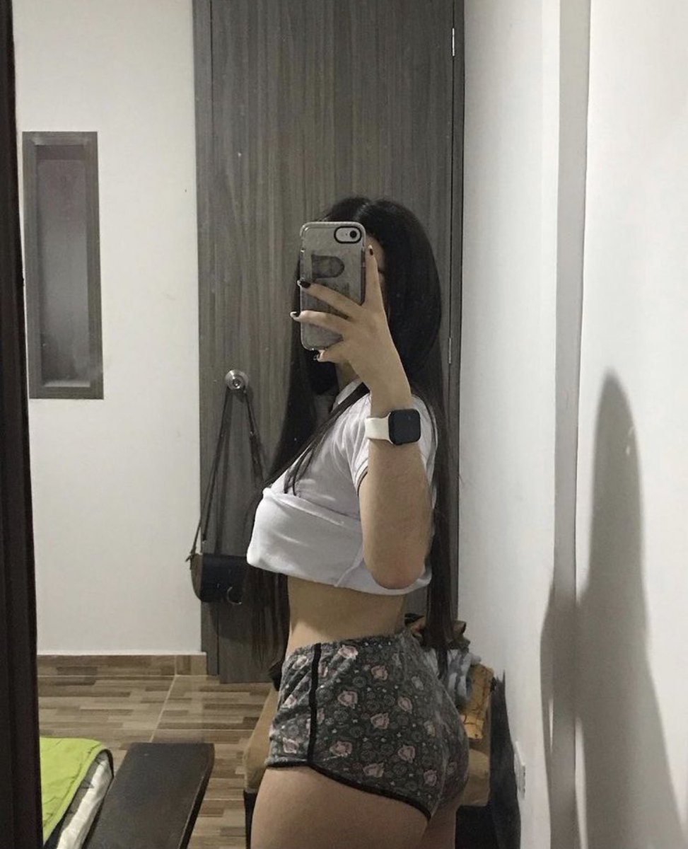 selen000000's tweet photo. Serdıvan gelmek ısteyen dm 💋💋💋 https://t.co/Ju1nq3UxMm