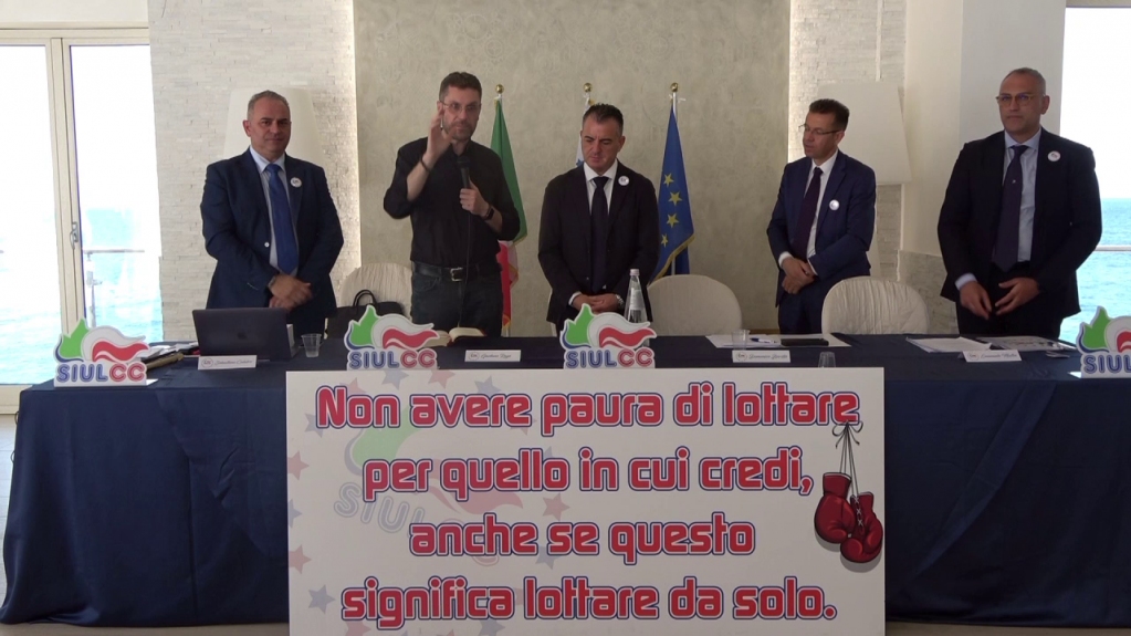 AvvenirediCal's tweet photo. A Reggio Calabria il battesimo ufficiale del Siul Carabinieri
👉 Leggi qui la notizia: https://t.co/gmGz7zmb6y #carabinieri #siul #reggiocalabria https://t.co/2PRjOXDvFS
