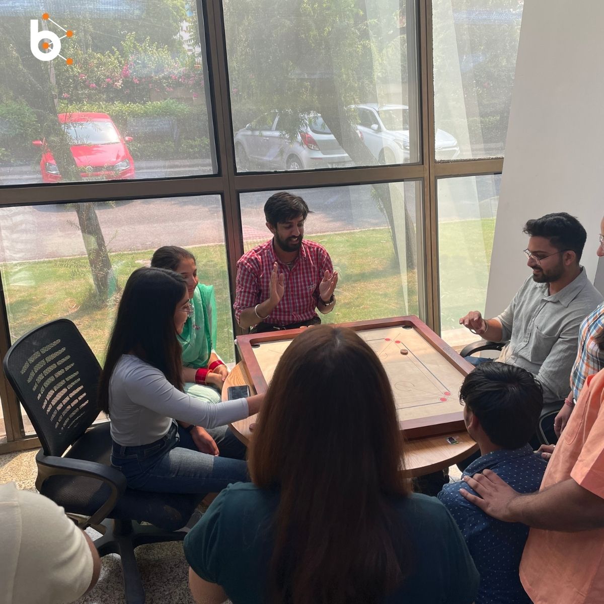 BlueBashCo's tweet photo. Life at Bluebash on Friday

In addition to developing your revenue strategy, creating a happy workplace environment is critical. Happiness is contagious.

Here are the things that keep #Bluebashco relaxed and happy throughout the day, even during stressful ones.
#lifeatbluebash https://t.co/LLXnHEN9yv