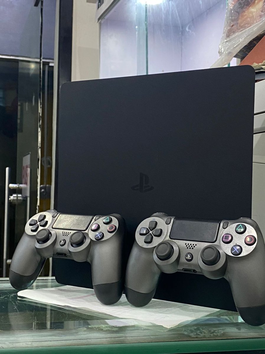 Mint PS4 Slim  FIFA 22 package: 10 games with 2 pads 180k #Ennygadgets.
.
.
Contact: Enny on 090541908
.
.
.
 #pastor 
#Davido 
#Wizkidfc