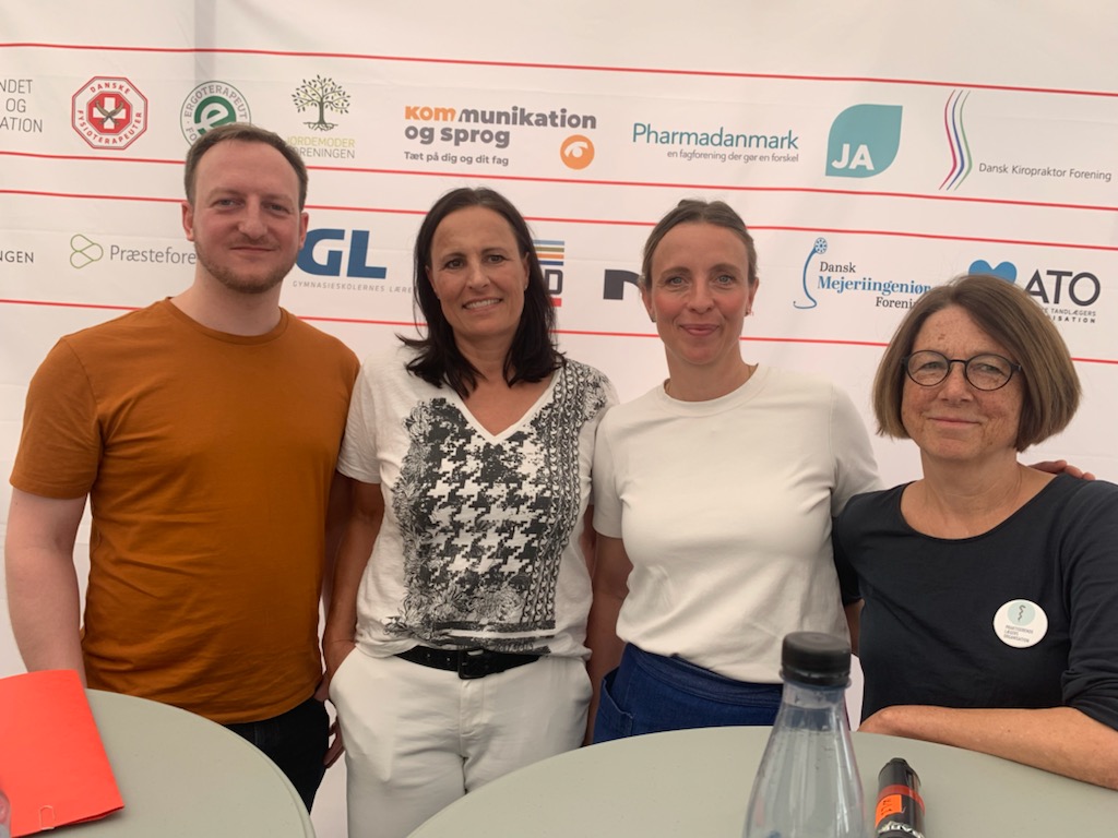 Tak for god debat🙌 <a href="/jacobklaerke/">Inaktiv</a> <a href="/AnnMourier/">Ann-Louise Reventlow-Mourier</a> <a href="/DSeidenfaden/">Dea Seidenfaden</a> og @sydfyn om tidlig indsats for mennesker med psykiske udfordringer - om psykologhjælp efter behov, krisesamtaler hos prak.læge og fasttrack til psykiater #fmdk