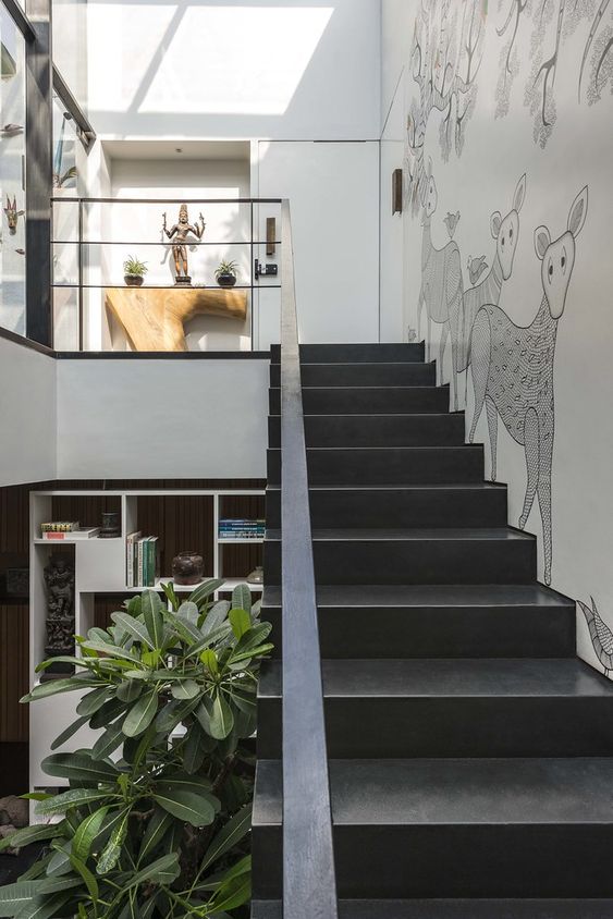 ThreadsWerindia's tweet photo. Ways To Revamp A Dead Wall Running Next To #Staircase https://t.co/uTMK8rBPdD #Interioirdesign #Threads https://t.co/dKVQgRZPPE