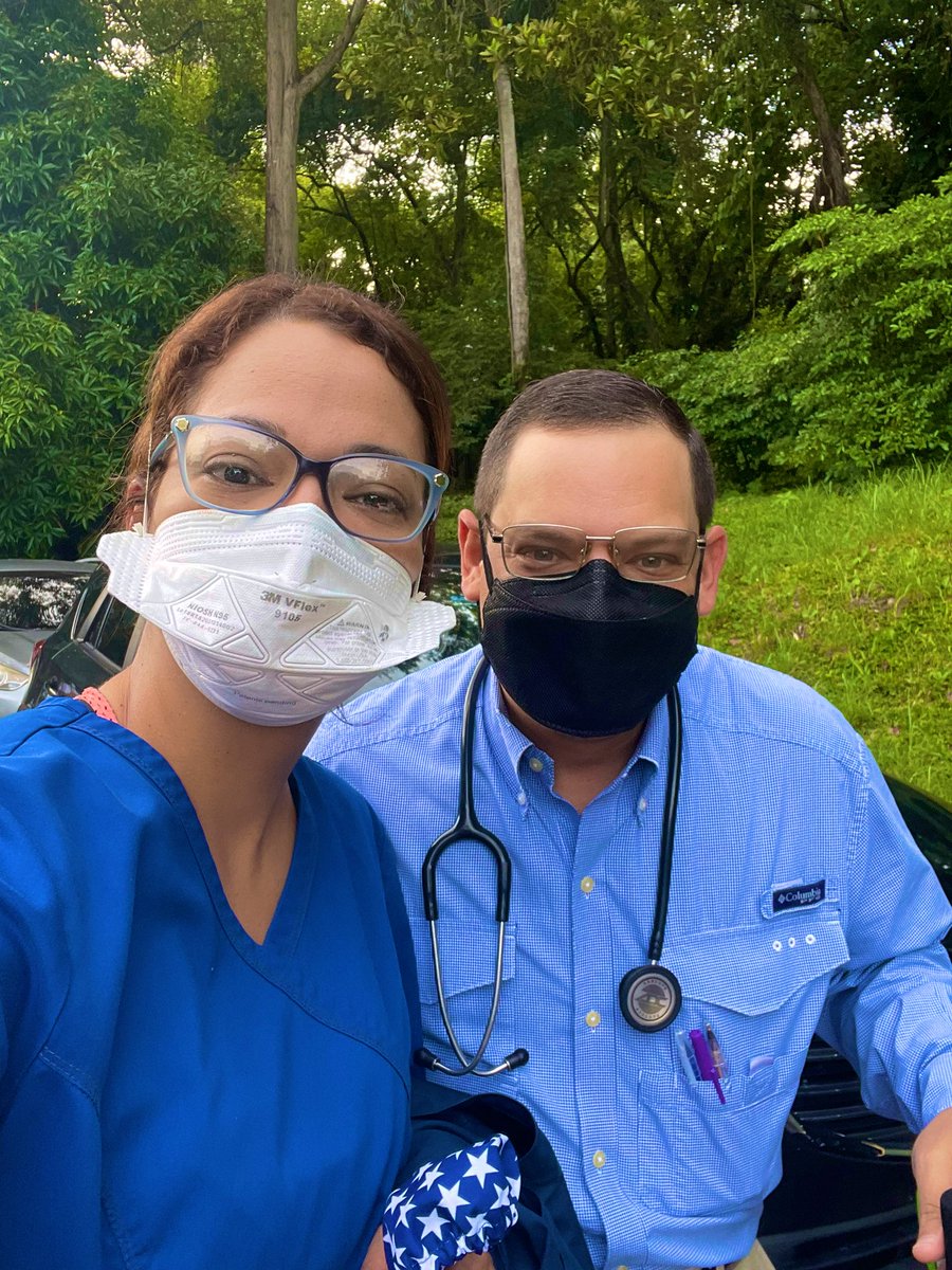 Vivimontagne's tweet photo. Actualizando el software
Con el amigo de Kinder, facultad y residencia #Geriatria #Urologia @marugrimaldo #LosFuncionariosqueMadrugan #COLEGIOJAVIER1995 #UniversidadPanama #CocoZarak https://t.co/KLC7fgLX5S