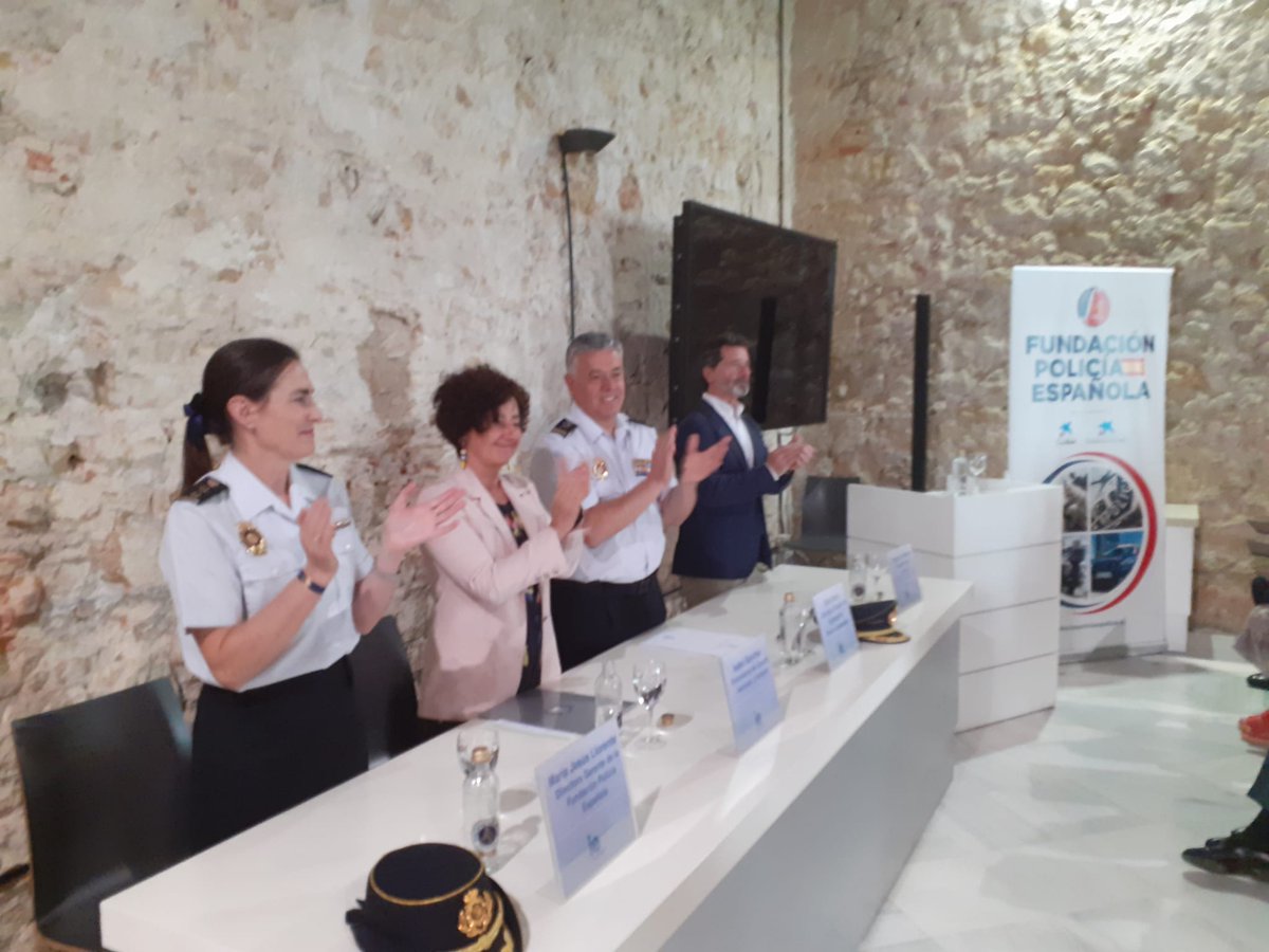 Dirección General de la Policía tweet media