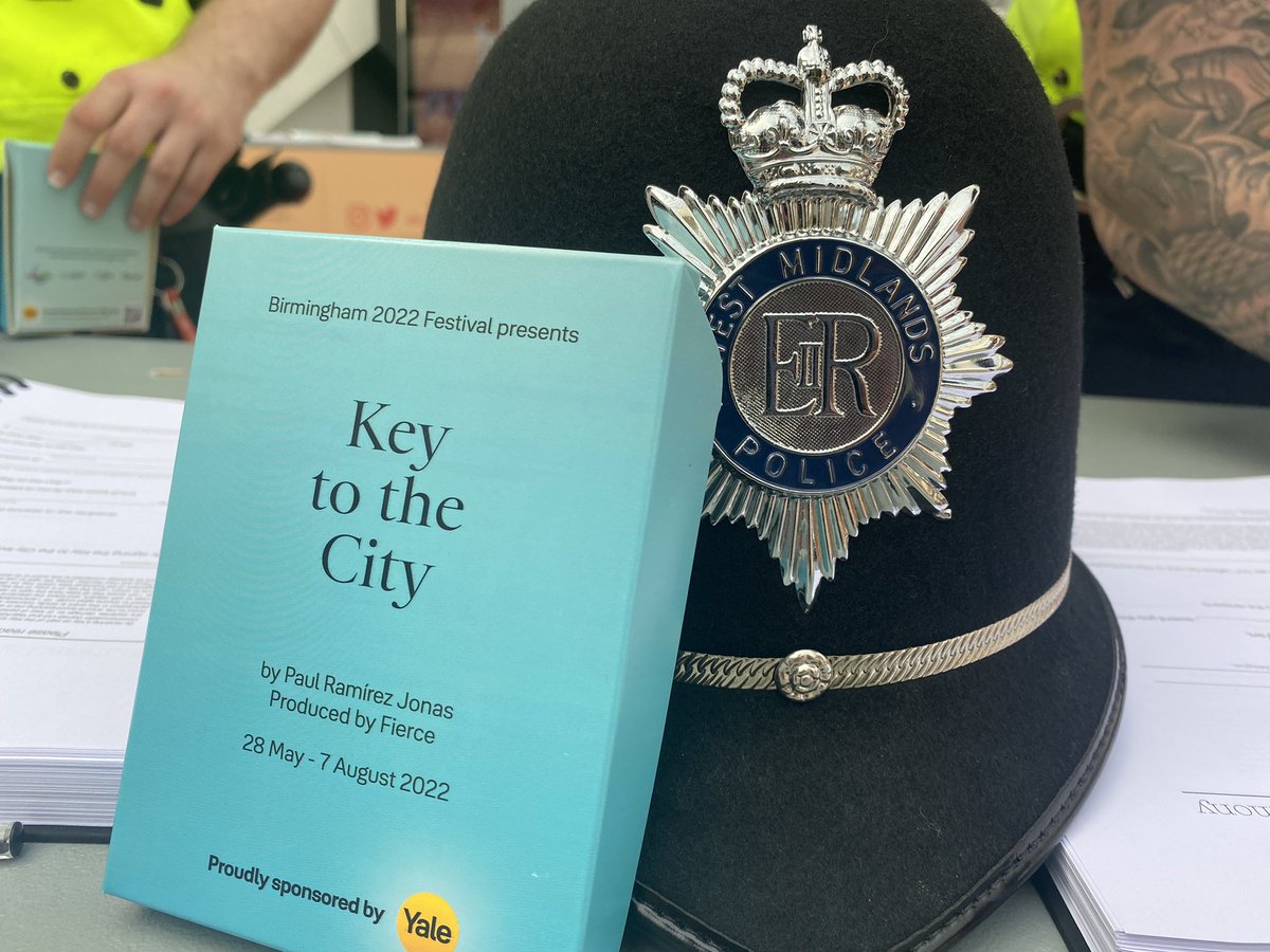 BrumCityWMP's tweet photo. Officers have been bestowed Keys to the City! These keys can be used in lots of locations around Birmingham to get into places you wouldn’t normally think to go!
Get down to New Street Station to secure yours and explore the city.
#Keymasters #Explore https://t.co/ItMhPyxkbo