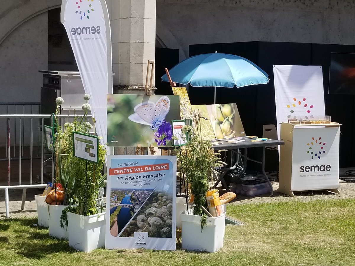 semaeCentre's tweet photo. Les #JNAagri avec @OAgrifood @Agridemain c'est parti ! @semaeCentre vous attend sur son stand pour parler #diversité des #semences venez nombreux fêter
L'agriculture au Campo Santo à @OrleansMetropol. https://t.co/26zFXY4nO6