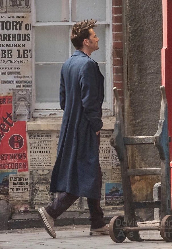 sheen365's tweet photo. That thing where you’re a Perfect 10 😍😍❤️❤️ #DavidTennant #doctorwhofilming #DoctorWhospoilers #DemonDoctor #DoctorWithCrowleyEnergy #GoodOmens 😈😈🔥🔥 https://t.co/Mm1YKXGG1q