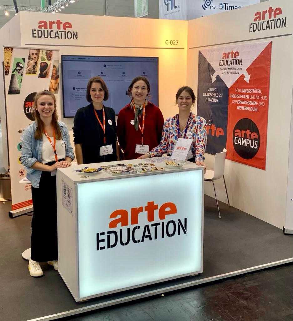 EducARTEde's tweet image. 😍 Fast 2 Wochen ist es her, dass wir auf der @learntec_news und @didactaDIGITAL ausgestellt haben! 😍

Spannende Gespräche, interessante Vorträge und vor allem gute Laune! Bis zum nächsten Mal! 🥰
#LEARNTEC2022 #didacta22 @BfBildung