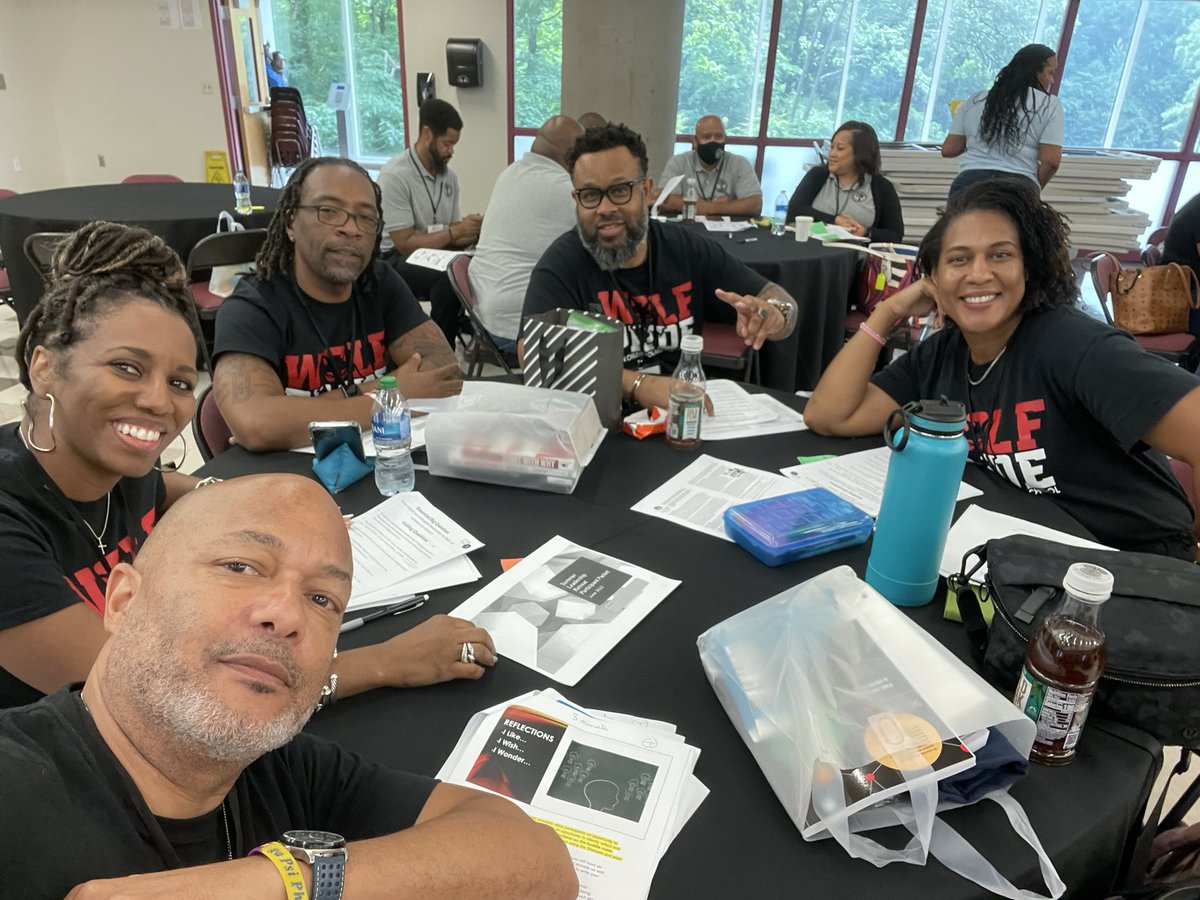 RonGarlington's tweet photo. #APSconnected Leadership Retreat! The Young MS Team ready to continue the work of improving student achievement! #RebuildTheLagacy #connectedness #designthinking #APS5 @drkalag @Selenaflorence @DrLisaHerring @apsupdate @wandadenise623 @AP_Gibbons @RodericHister @barryblackmonII https://t.co/MCyBLM08X4