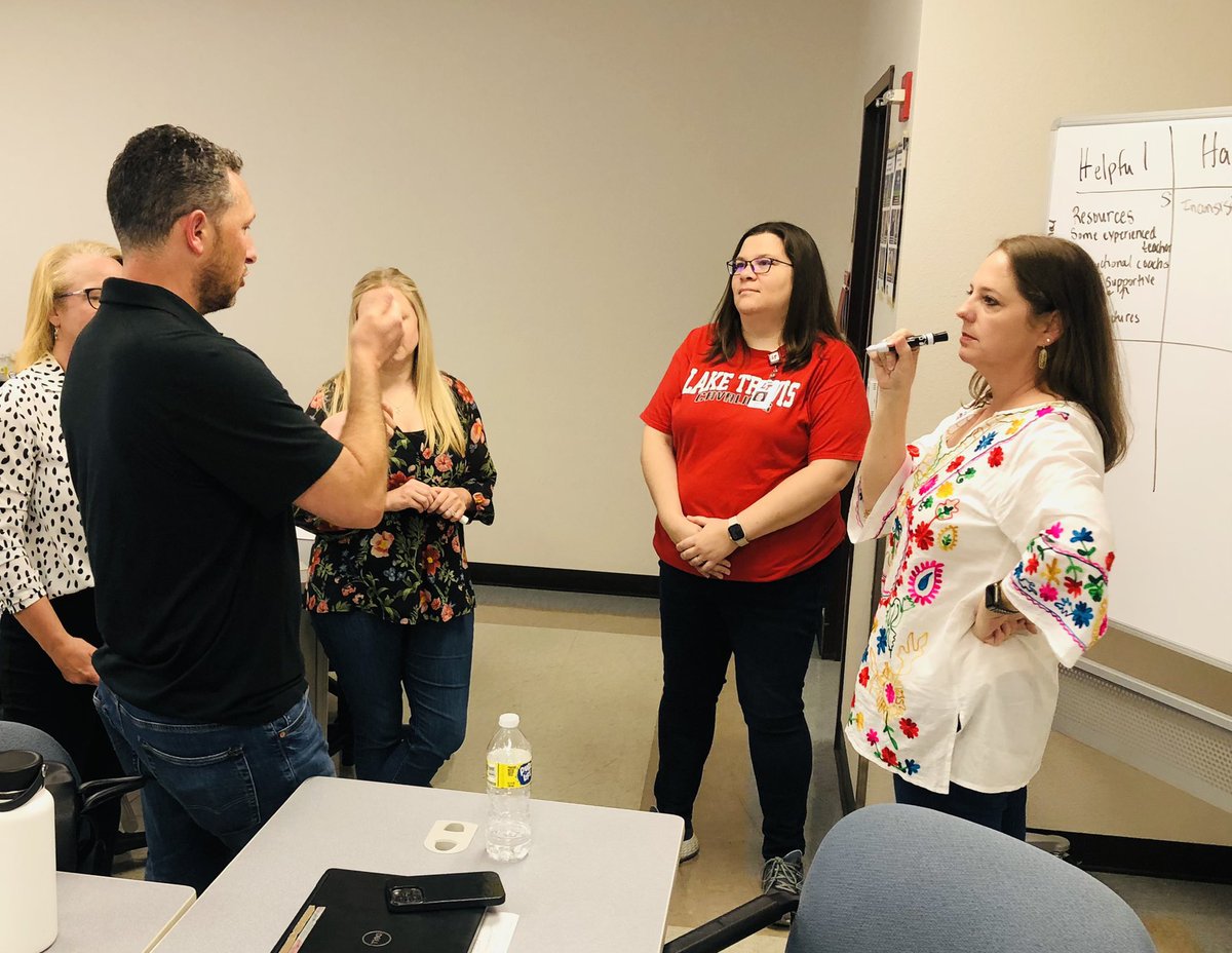 EmilyChapelle's tweet photo. Seamless conversations rooted in personal experiences during day 1 of mentor program planning in @ltisdschools! 
#mentors #newprofessionals  #designthinking #ideation @VillemaireJodie @Erin_Paradox @ALPlearn https://t.co/PR3xallgHD