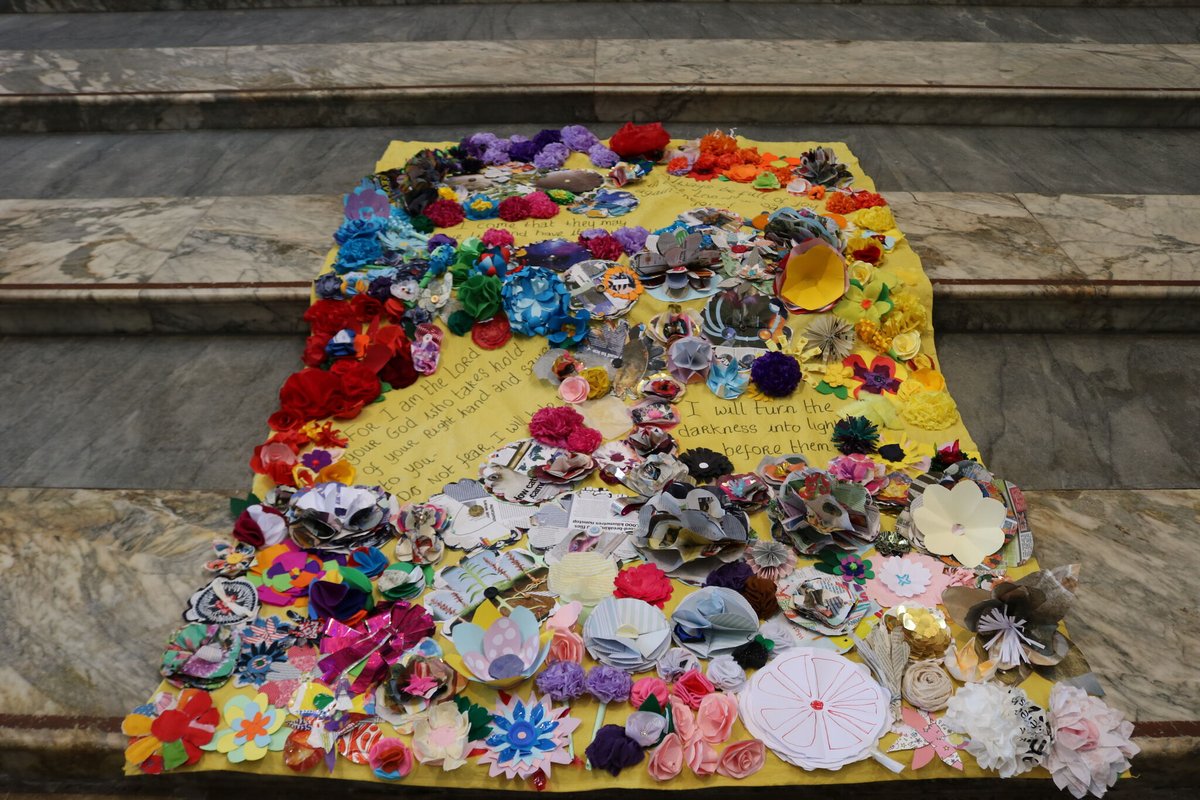 WinCathedral's tweet photo. Over the last 3 days, the cathedral opened its doors to 2,000 children marking their final year of primary school.

From DIY stained glass windows &amp; gargoyle making, to crypt tours &amp; calligraphy workshops, the cathedral joined in celebrating the school leavers.

@CofEWinchester https://t.co/Z7deDVU65w