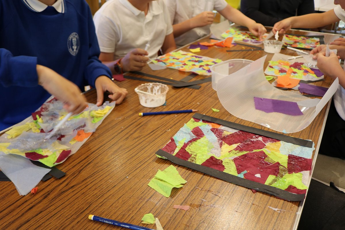 WinCathedral's tweet photo. Over the last 3 days, the cathedral opened its doors to 2,000 children marking their final year of primary school.

From DIY stained glass windows &amp; gargoyle making, to crypt tours &amp; calligraphy workshops, the cathedral joined in celebrating the school leavers.

@CofEWinchester https://t.co/Z7deDVU65w