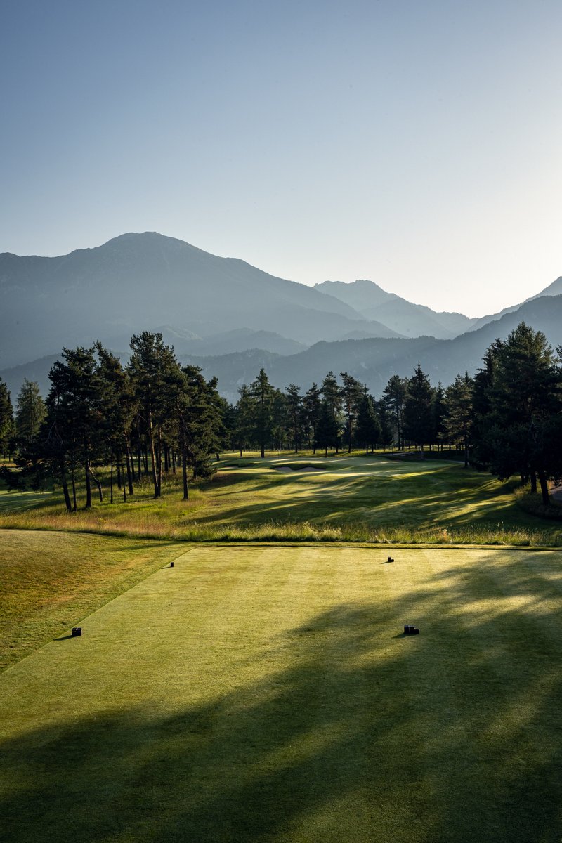 goodsundayz's tweet photo. It is what it is. In my opinion, the best course in alpine #Europe. Every shot, every view, every step. Simply outstanding and a pure pleasure. @royalbledgolf
#golf #golfcoursephotography #royalbled #goodsundays https://t.co/V1utZZXTjW