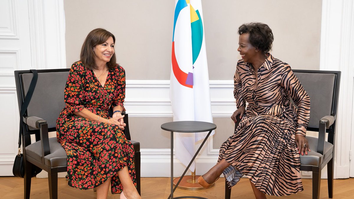 Avec @LMushikiwabo, secrétaire générale de la Francophonie à @OIFrancophonie. De riches échanges autour des priorités que nous partageons comme la promotion de la langue française, la lutte pour le climat ou l'égalité entre les femmes et les hommes.