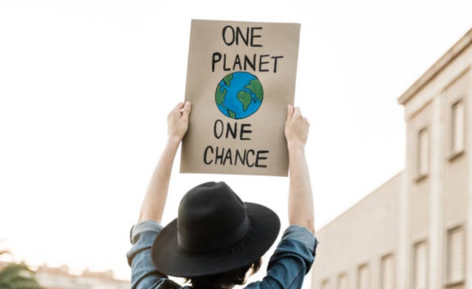 aqsaawho's tweet photo. One change per person means the change throughout the world
#GoGreen 
@SYNCHPakistan 
@ClimateChangePK https://t.co/wYXWbu2a2P