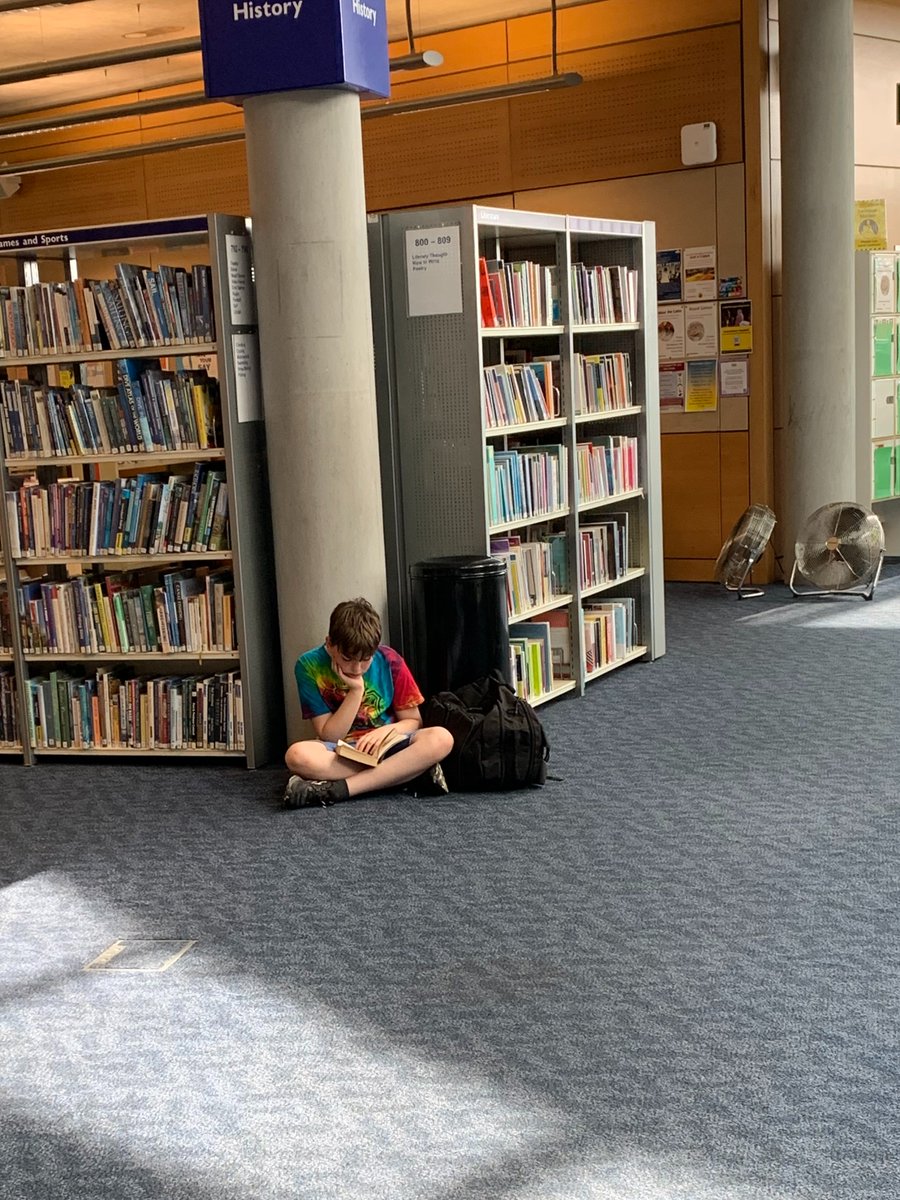 Library @ Victory 📚 tweet media