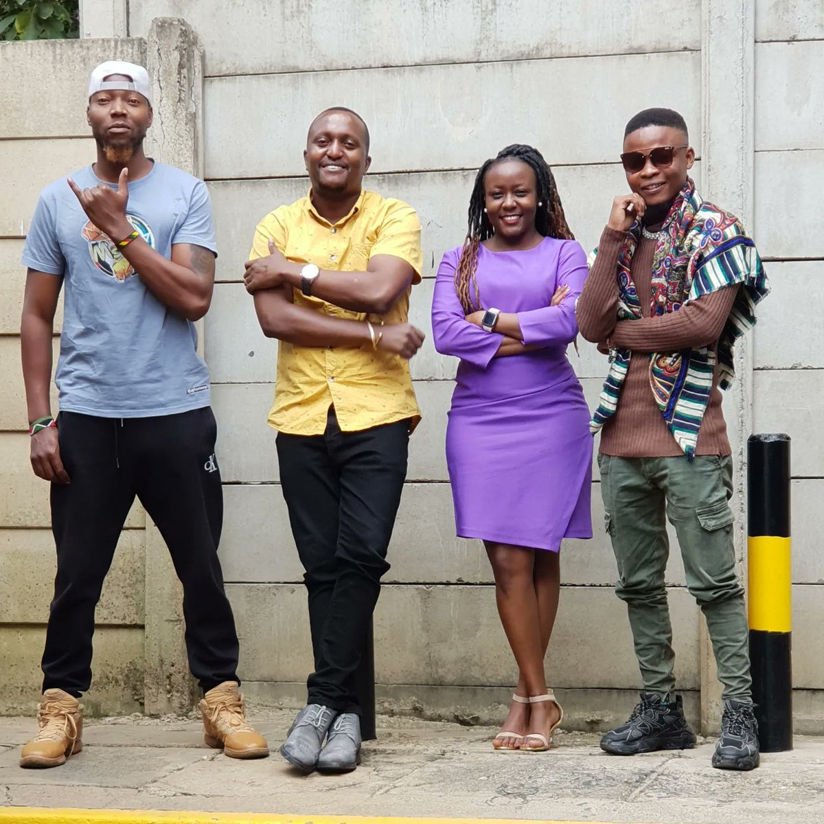 mzaziwillytuva's tweet photo. Leo tunapiga story na Fundi Konde III live on #MamboMseto 1pm-4pm @RadioCitizenFM alongside @sellyamutabi and @djflashkenya | Kwenye #Mseto255 leo Mauki 26 anatupatia story moto 🔥 sikia toka kwa Zari, Mkubwa Fella, Dulla Makabila na Mkubwa Fela.
Tune in https://t.co/rGKE0uHggA