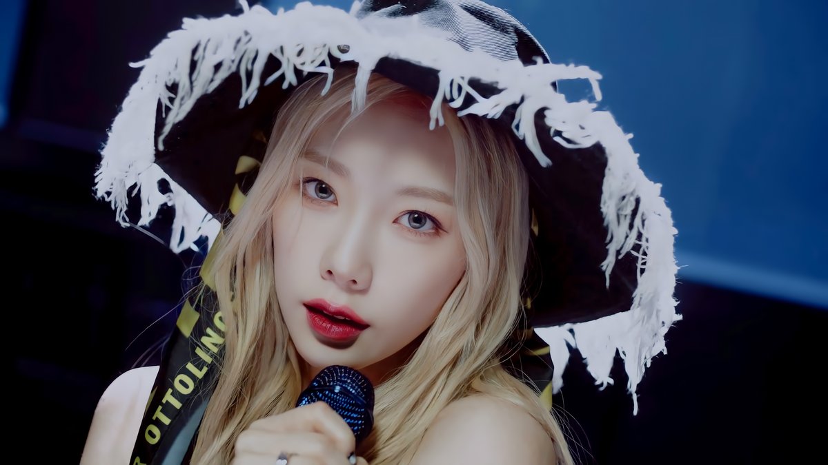 SStaeng9's tweet photo. '어른아이' 4k 얼빡 바탕화면
#태연 #Taeyeon https://t.co/D5ntZAajWH