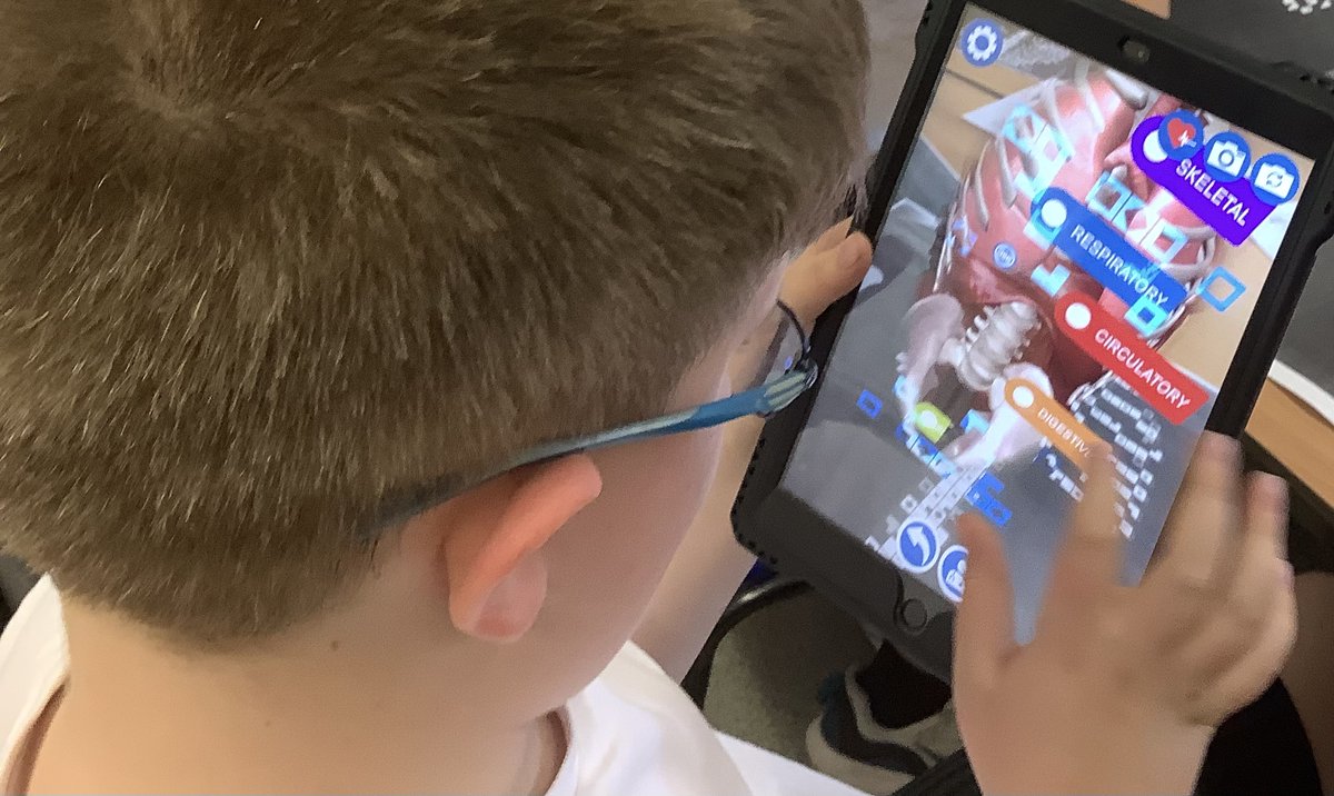 Welbourneschool's tweet photo. Year 4's Science topic this term is the digestive system. They enjoyed using an augmented reality app on their Transform iPads this week to explore the human body. #TDETTransform https://t.co/Cas8bJcPoA