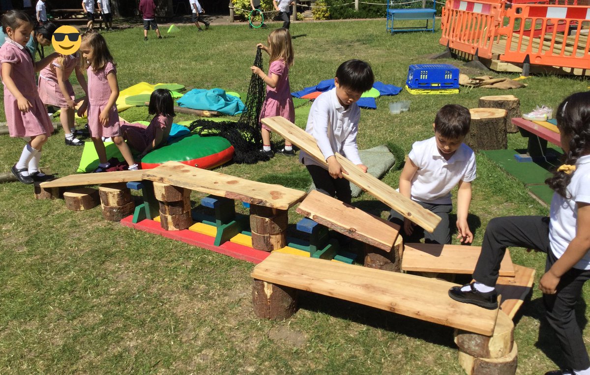 ThamesideSch's tweet photo. Amazing log creations by the Year 1 children in challenge time this week. #YSCtps #YRStps #continuousprovision #nolimitstps #independencetps #nolimits #becurious https://t.co/EzCj1hffyj