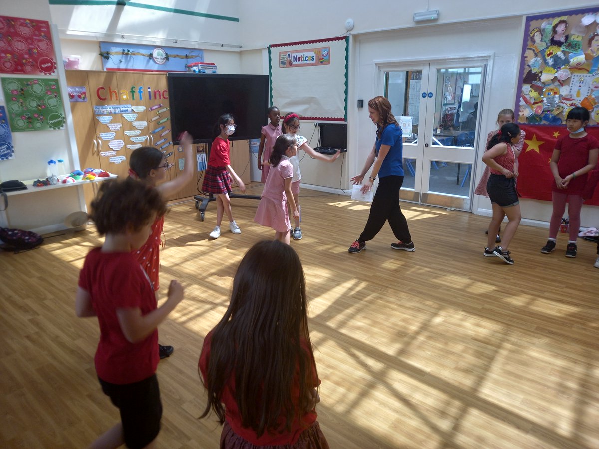 LEO Mandarin tweet media