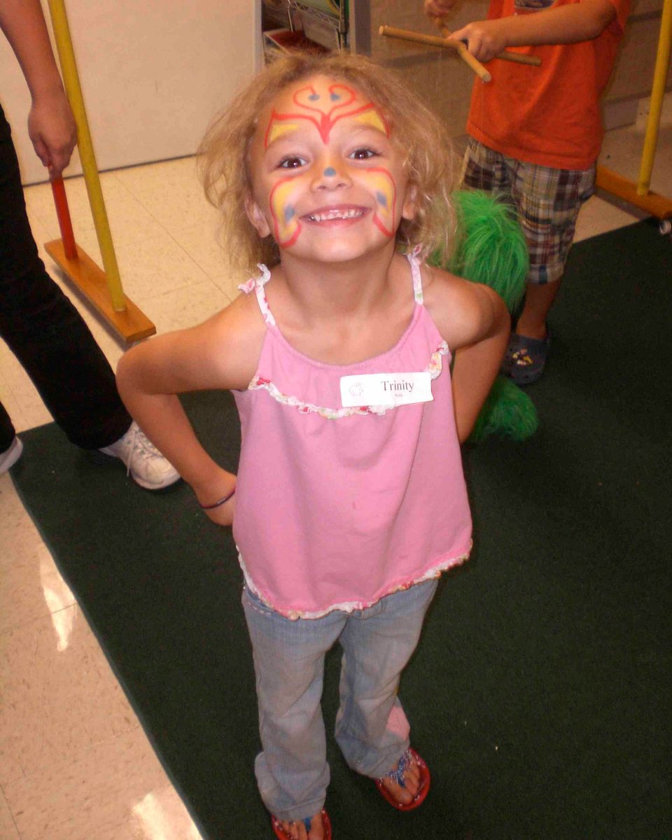 MagicCamp's tweet image. Going strong since 1993. No kidding! Thousands of people have had a blast learning magic at Fantastic Magic Camp. Register today at magiccamp.com