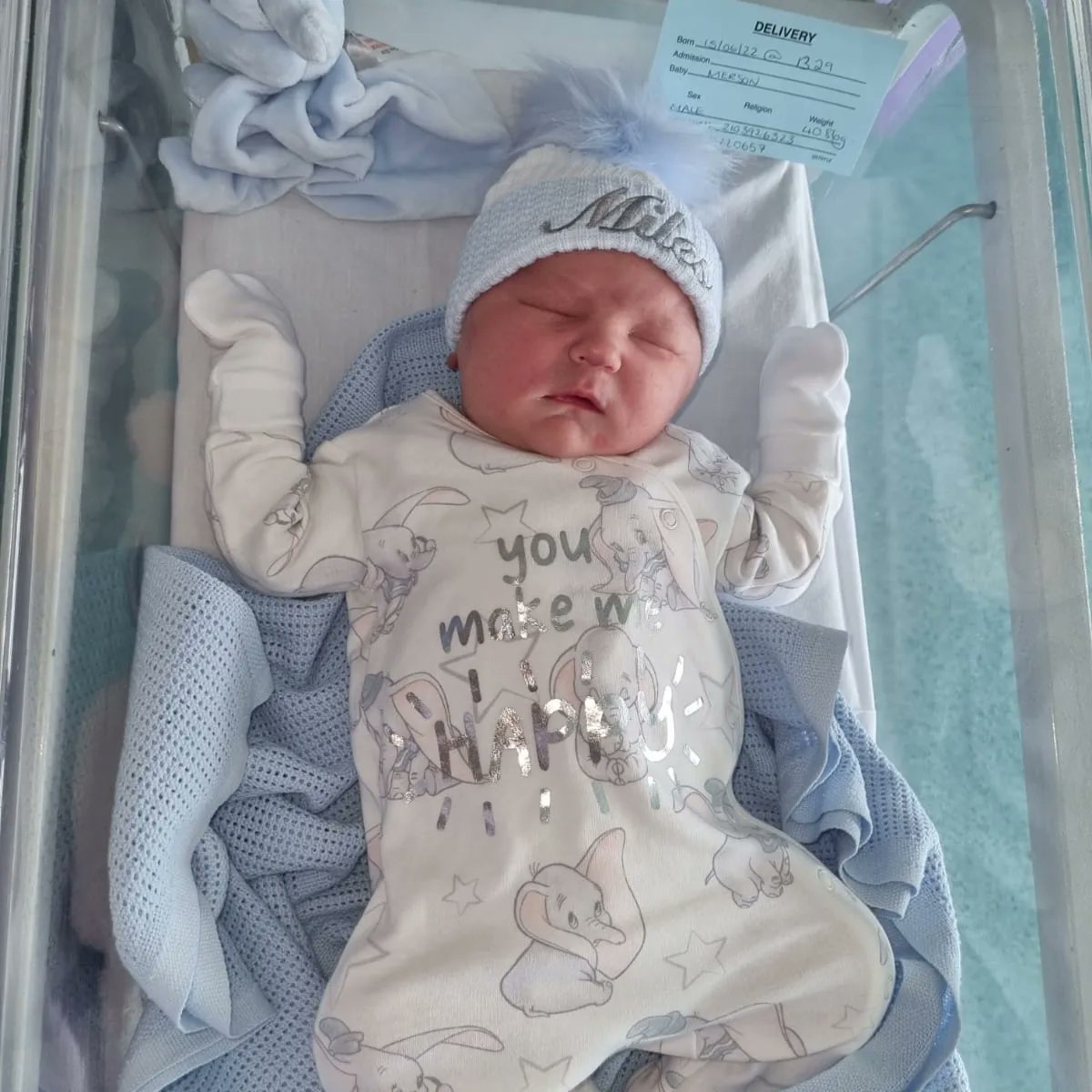 rfcdaveno1's tweet photo. Miles Kayson Ramage
June 15, 13:29pm
9lbs
Perfect 💙
@lisamerson hero! ❤️ https://t.co/RuQBNQKFog