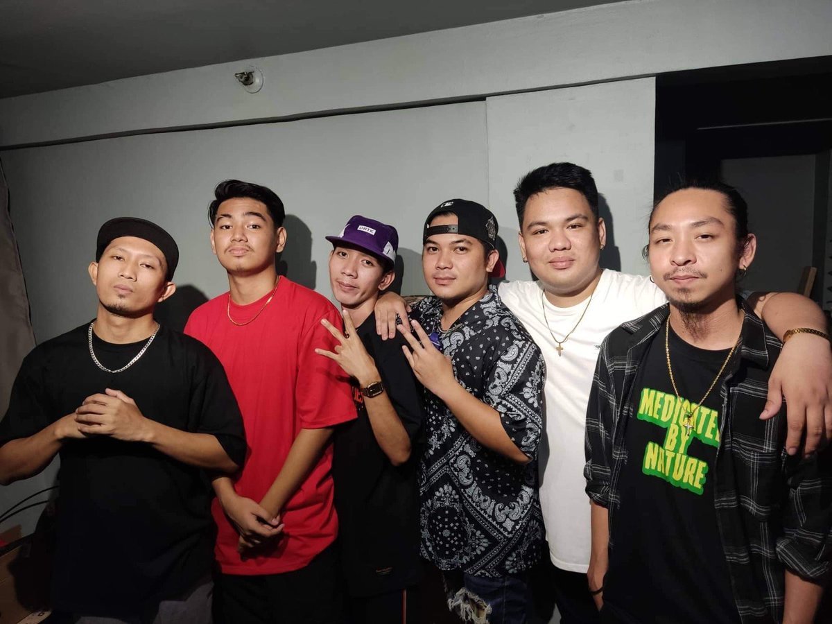 Love, come on over? ❤️

Stream LOVE here: lnk.to/PLANB-LOVE