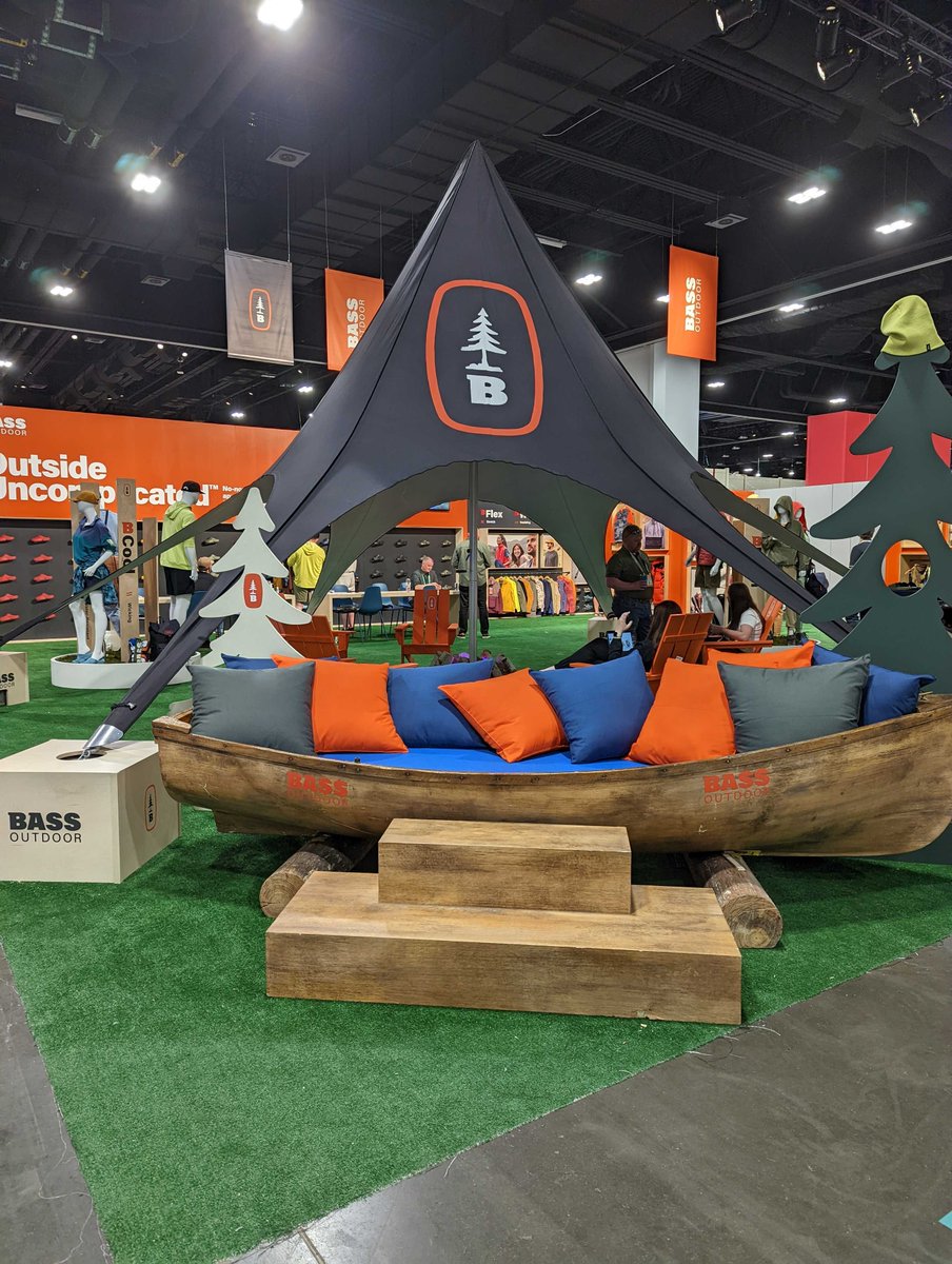 _Channeled's tweet photo. Happy 40 years @OutdoorRetailer 🌳
We had a great time at #ORsummer last week and met with so many AWESOME people behind some super cool outdoor brands. We can't wait to see you all again in 2023!

#OutdoorRetailer #weareoutdoor #outdoorindustry #ecommerce https://t.co/GEgu8J09Ep