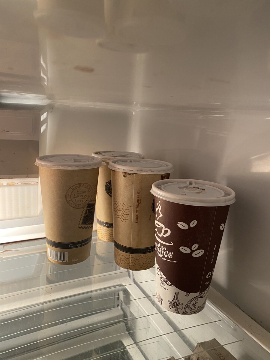 Jerry Saltz tweet media