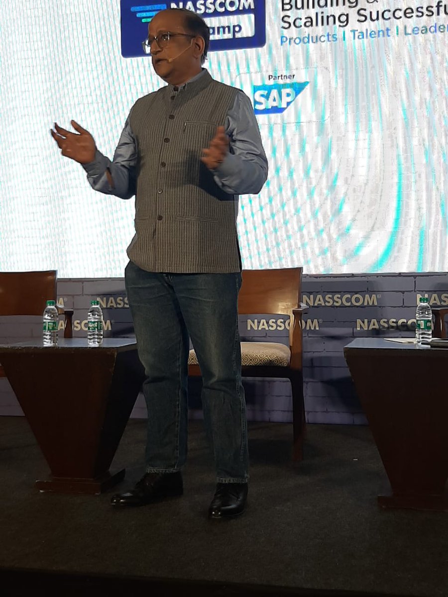 nasscomdeeptech's tweet photo. "We hope to build world class products, companies and more unicorns from India, by India." - @ramnar, Chair NASSCOM Product Council (@nasscom) presents the vote of thanks for P-camp!
It's a wrap!
#PCamp #50KPM #Productmanagement #WorldClassFromIndia https://t.co/XHXupxGdmY