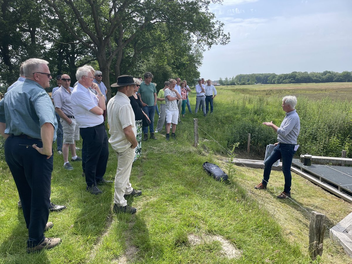 #dwingelderveld:een voorbeeld hoe je in hooggelegen gebied, water in een natte periode, vast houdt voor een drogere periode. <a href="/WDODelta/">Waterschap Drents Overijsselse Delta</a> #klimaatadaptatie