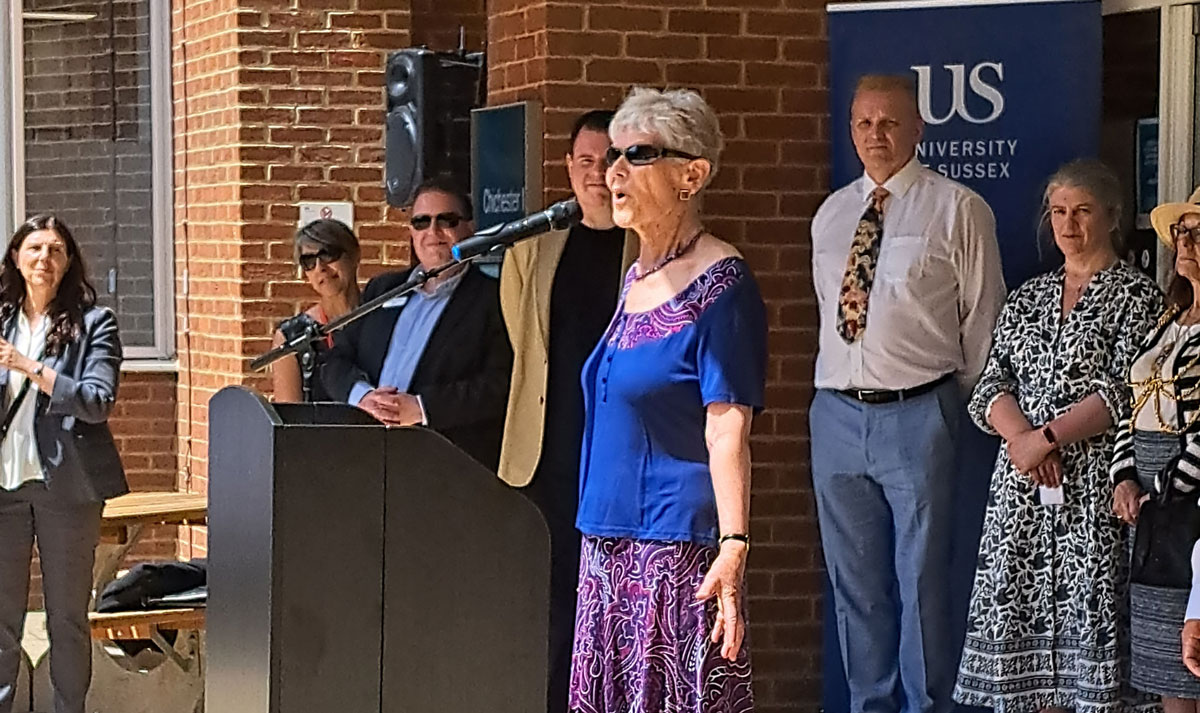 Lady Kroto unveiled the RSC blue plaque today <a href="/SussexUni/">University of Sussex</a> celebrating the work of Sir Harry Kroto thanking ‘all the fantastic people who worked with, supported &amp; collaborated with Harry’. #rscblueplaques