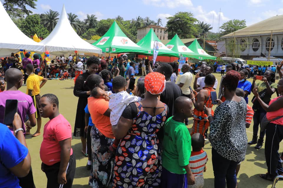 Atuhairecarol10's tweet photo. Riham in partnership with @SCTUganda has contributed refreshments, T-shirts and branding material to aid the children in their annual celebration🔥
#DesignedForAPurpose
#AmDifferentlyAbled
#RihamCares https://t.co/nmhog1z3sZ