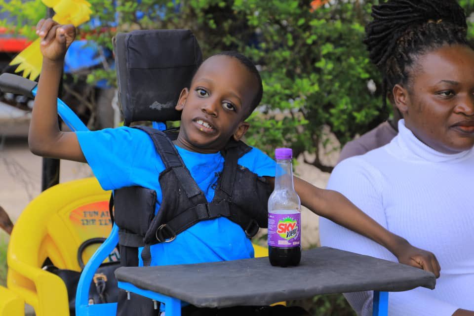 Atuhairecarol10's tweet photo. Riham in partnership with @SCTUganda has contributed refreshments, T-shirts and branding material to aid the children in their annual celebration🔥
#DesignedForAPurpose
#AmDifferentlyAbled
#RihamCares https://t.co/nmhog1z3sZ