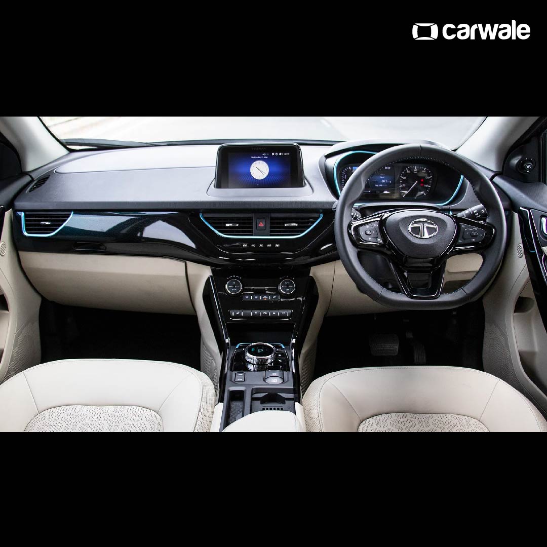 CarWale's tweet photo. #CWPhotos The Nexon EV Max’s arrival is a strategy similar to what EV makers around the world implement by offering the same car with multiple range and performance options expanding the appeal of the vehicle. 

#Cars2022  #Carlife #Carlifestyle #TataNexonEVMax #TataNexon #EVMax https://t.co/CmNxYvg4qE