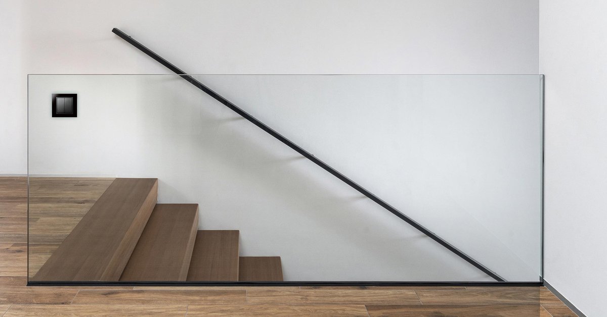 baulinks_de's tweet image. Batterielose Philips Hue-Taster im Berker Design ➥ bau.st/9txra (siehe auch: #Lichtschalter #Schalterprogramm #EnOcean @hagergroup @EnOcean_DE @tweethue)