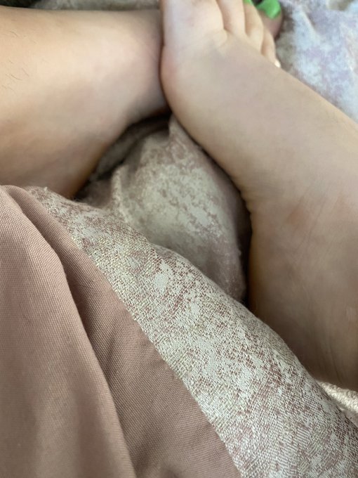 Good morning !!! Don't feel like getting out of bed today! Anyone else ???? https://t.co/xSNMdZqlzt<a href="/tag/feet"class="tags"><span>#feet</span></a><a href="/tag/spicy"class="tags"><span>#spicy</span></a><a href="/tag/feetworship"class="tags"><span>#feetworship</span></a><a href="/tag/folllow"class="tags"><span>#folllow</span></a><a href="/tag/onlyfans"class="tags"><span>#onlyfans</span></a><a href="/tag/feetpicsforsales"class="tags"><span>#feetpicsforsales</span></a>
