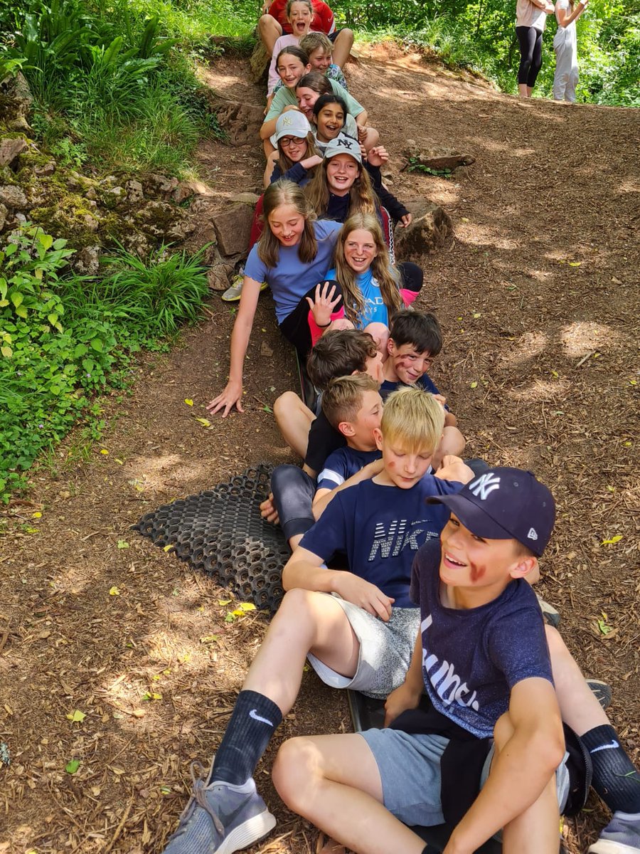 simon_dieppe's tweet photo. Final frivolity before the drive home @winterfoldhs https://t.co/H8ndHoNn4M