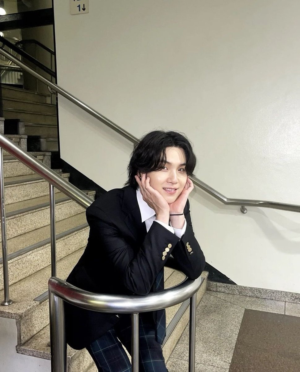 Bu lookun ve sondaki şirinliğin 🥺